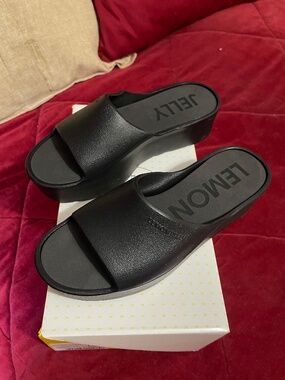 Lemon Jelly Black Slides